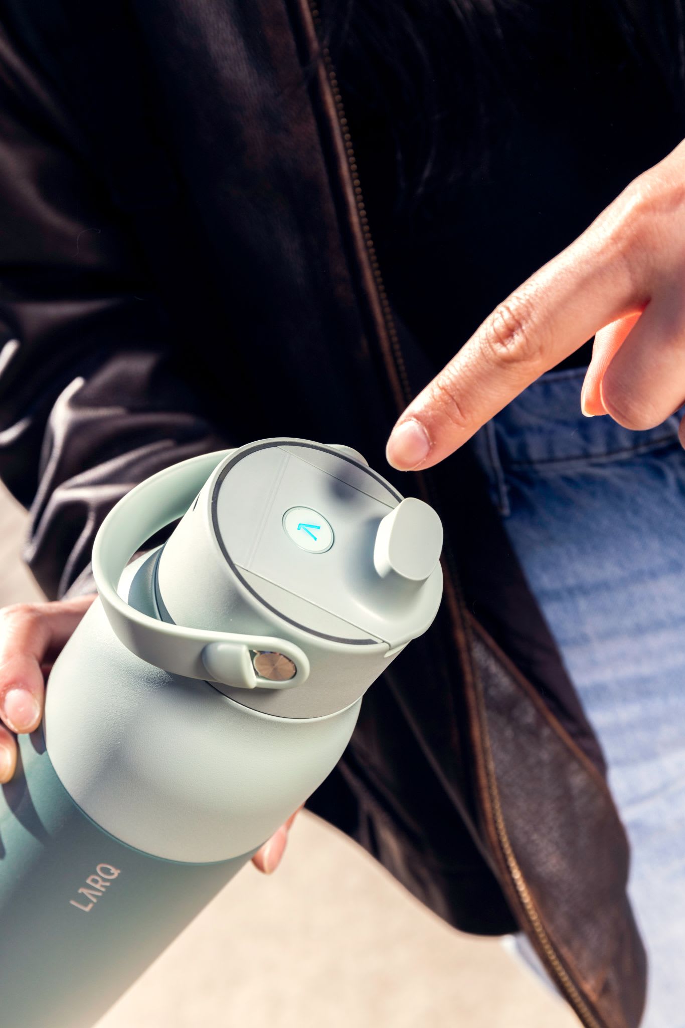 Purification button on LARQ Bottle PureVis&trade; 2