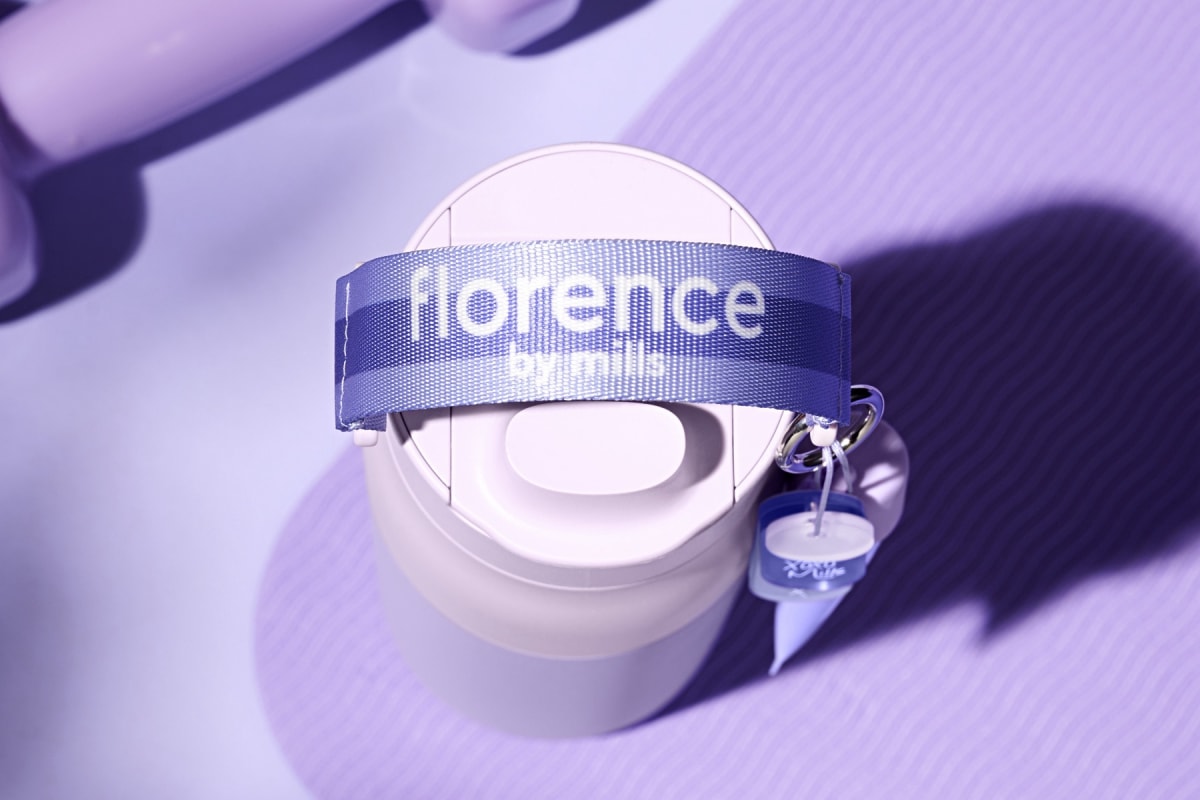 The florence by mills nylon handle across the bottle&rsquo;s cap